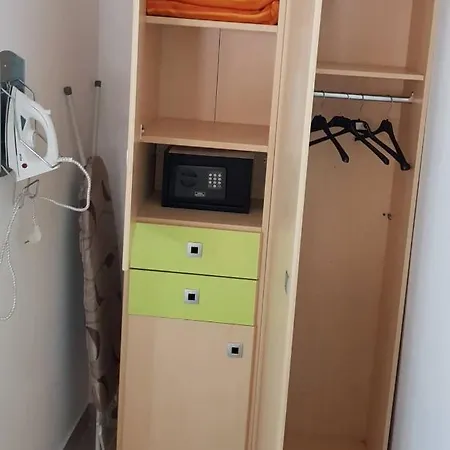 Apartament Fortuna Apartman Studio Eger