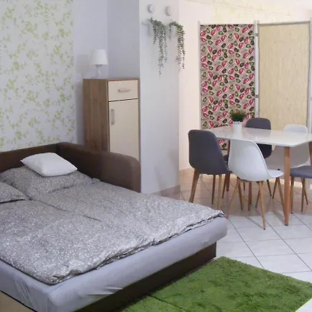 Fortuna Apartman Studio Apartment